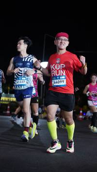 BIB: 
                            <button type="button" onclick="openModal(23083979)" class="btn btn-primary btn-sm float-right btn-popup" data-toggle="modal" data-target=".modal-high-quality">
                        <i class="fas fa-shopping-cart"></i> Add to Cart
                    </button>
                                            <button type="button" onclick="isThisMe(23083979, true)" class="btn btn-success btn-sm float-right btn-popup btn-isme hidden" data-toggle="tooltip" data-placement="bottom" title="นี่คือรูปของคุณใช่ไหม คลิกที่นี่เพื่อเอาเข้าอัลบั้ม">
                        <i class="fas fa-plus"></i> Add to album
                    </button>
                    <button type="button" onclick="isThisMe(23083979, false)" class="btn btn-warning btn-sm float-right btn-popup btn-isnotme hidden">
                        <i class="fas fa-ban"></i> Remove from album
                    </button>